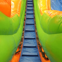 652AE5D2 6963 4FF1 8956 4FA77D90988F 1771430814 21' Tropical Tsunami (Single Lane)